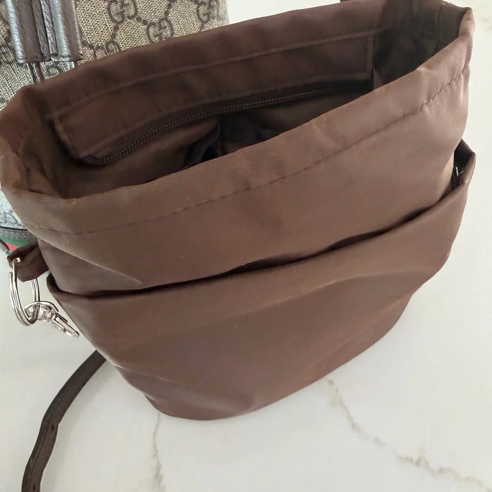 Gucci Brown GG Supreme Small Bucket Bag with Green Red Stripe w organizer COA - Picture 3 of 7